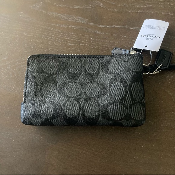 Coach Clutch Bag - Picture 2 of 3